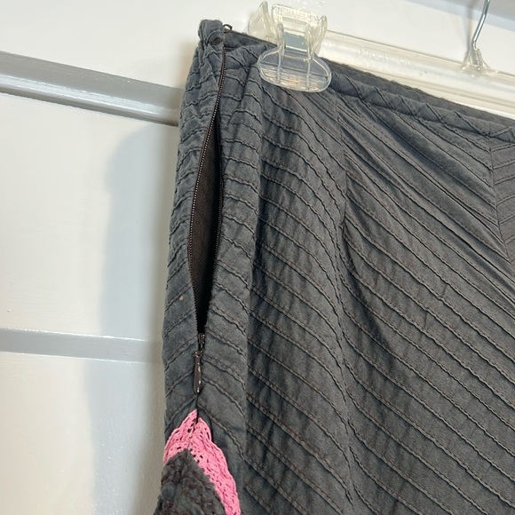 Free People dark grey and Pink Women's Skirt fully lined size 4. - Picture 7 of 9